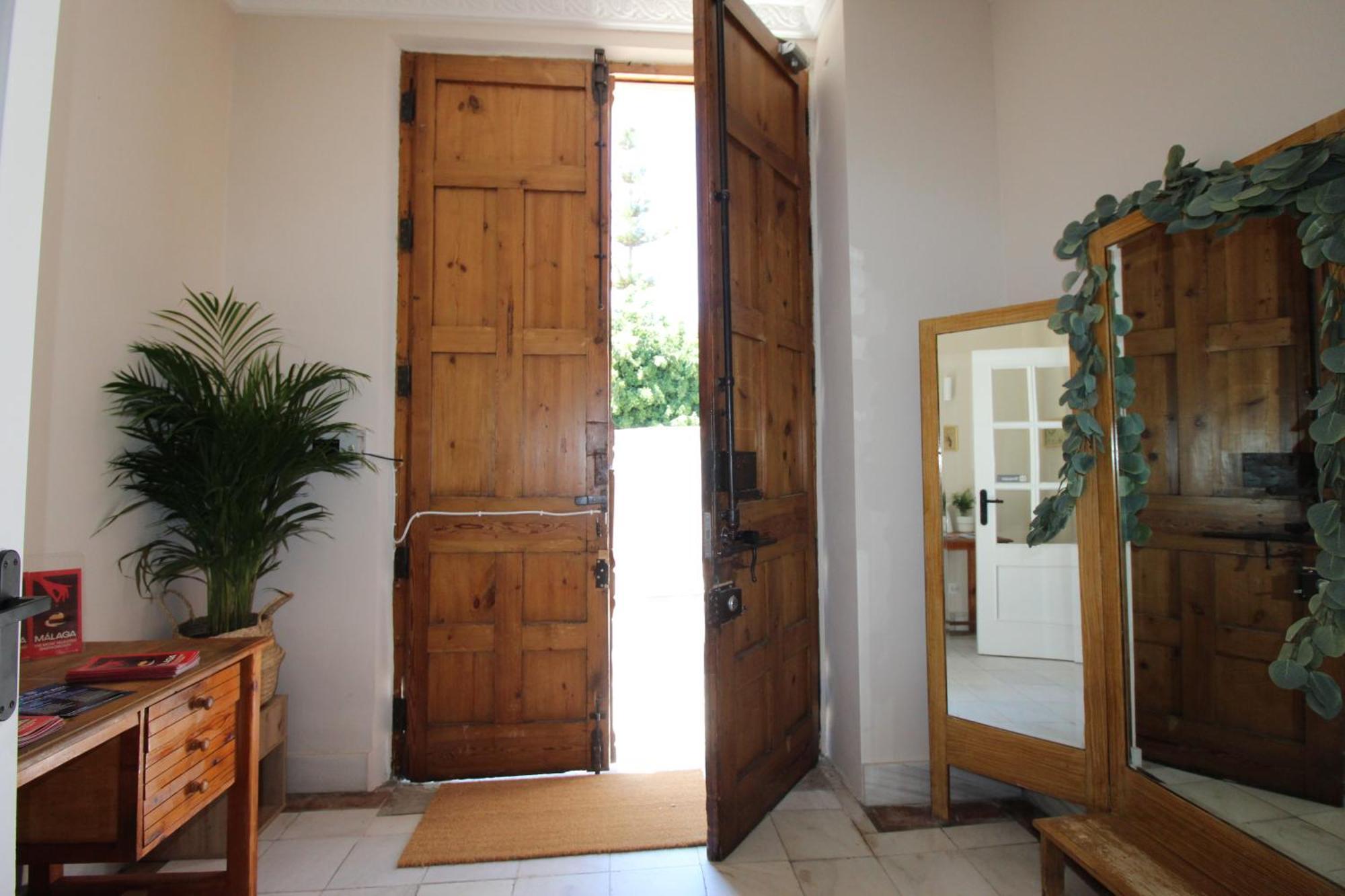 Hostal Las Acacias Малага Екстер'єр фото