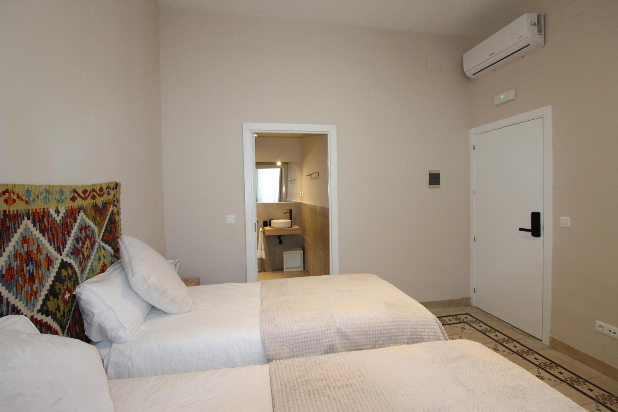 Hostal Las Acacias Малага Екстер'єр фото