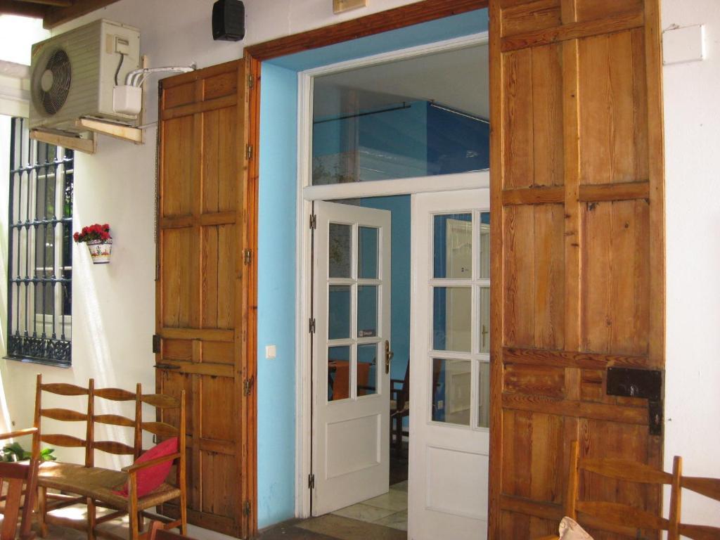 Hostal Las Acacias Малага Екстер'єр фото