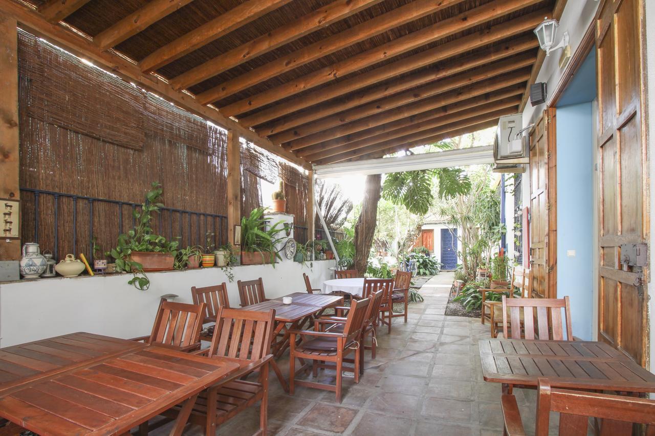 Hostal Las Acacias Малага Екстер'єр фото
