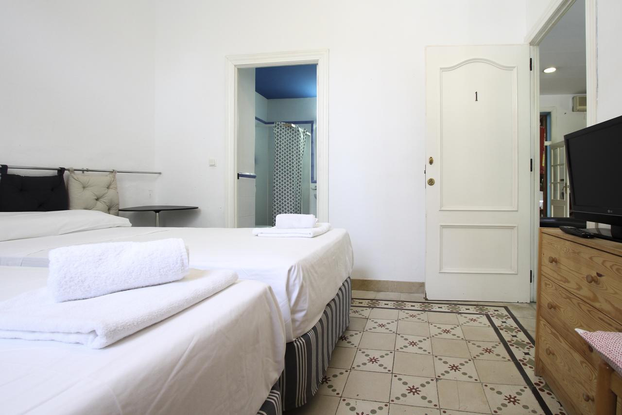 Hostal Las Acacias Малага Екстер'єр фото