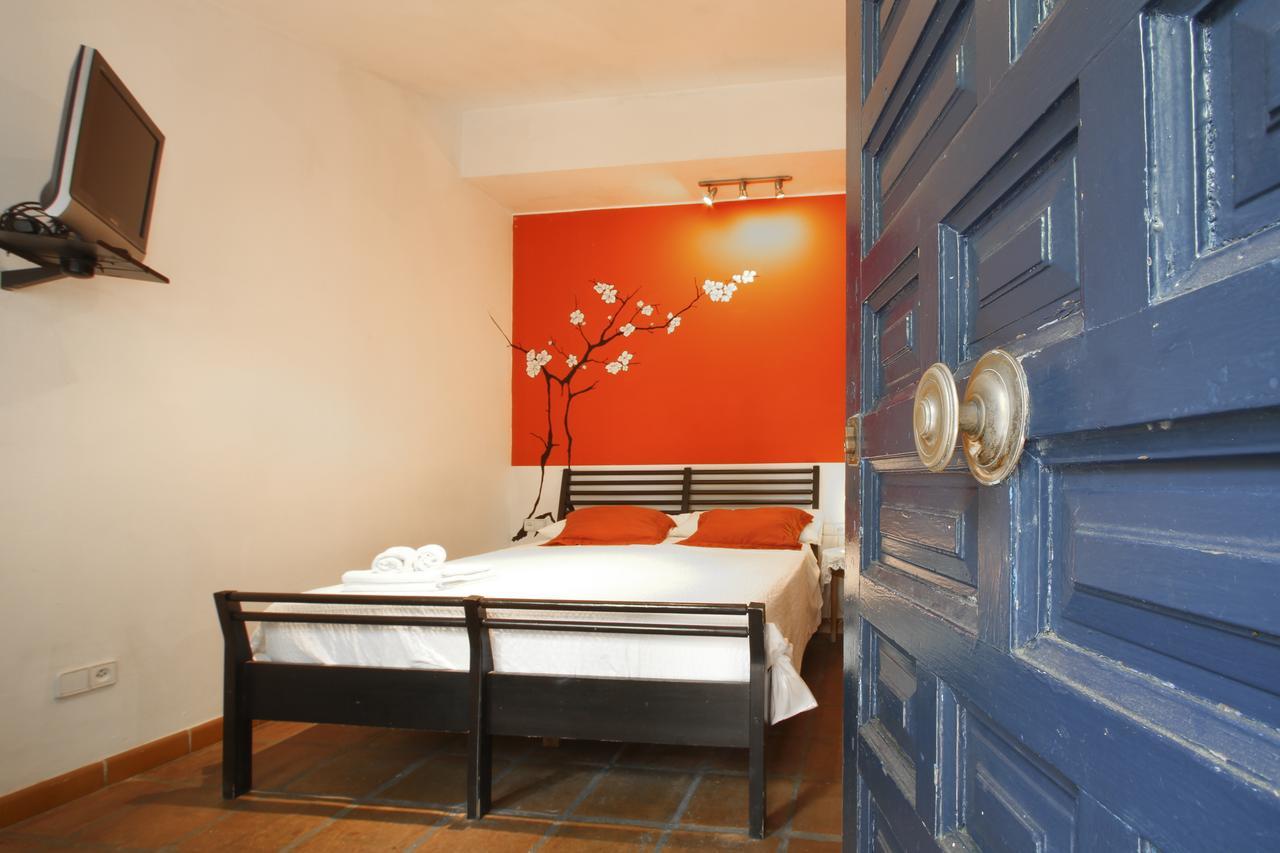 Hostal Las Acacias Малага Екстер'єр фото