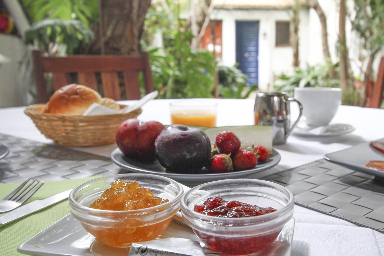 Hostal Las Acacias Малага Екстер'єр фото