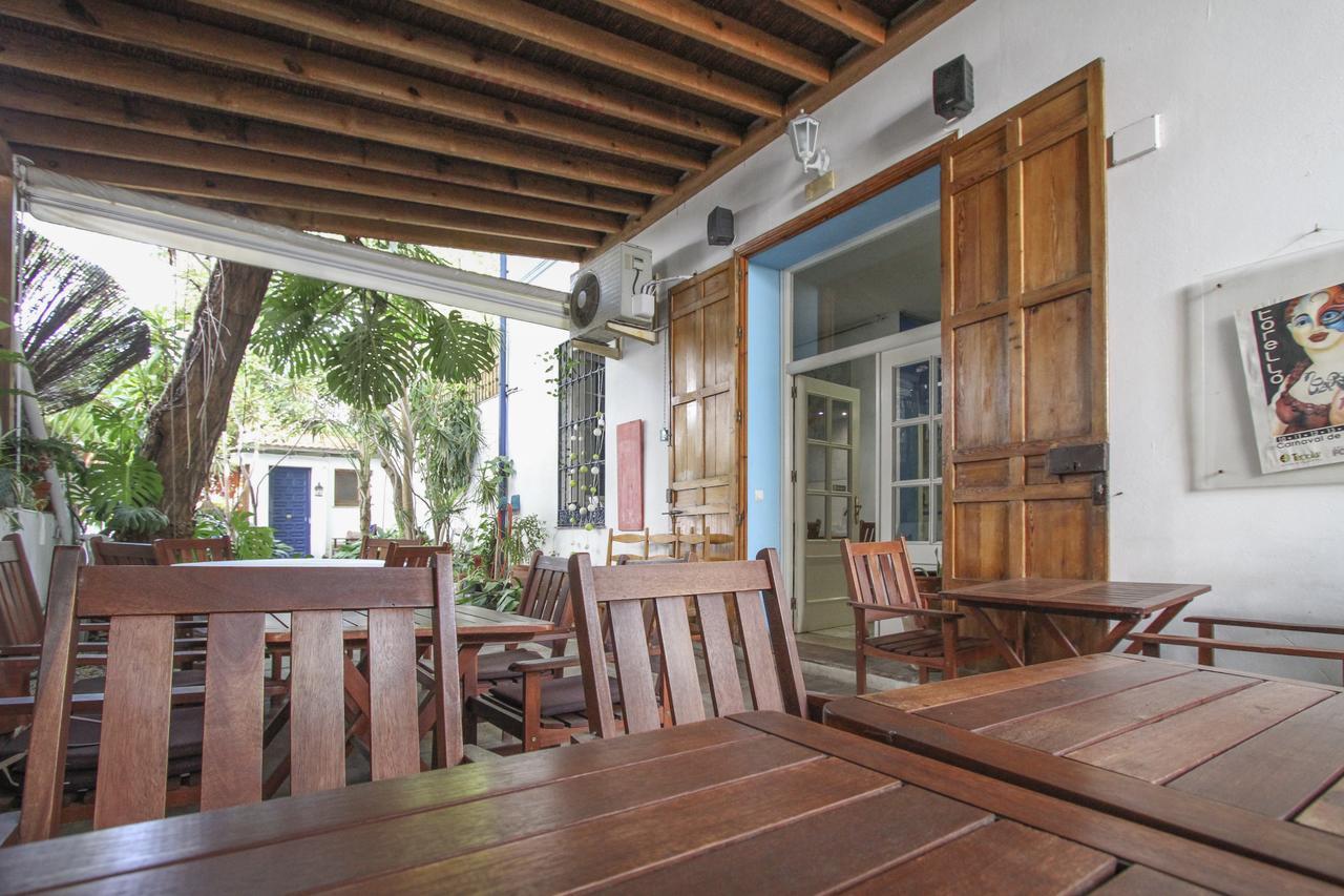 Hostal Las Acacias Малага Екстер'єр фото