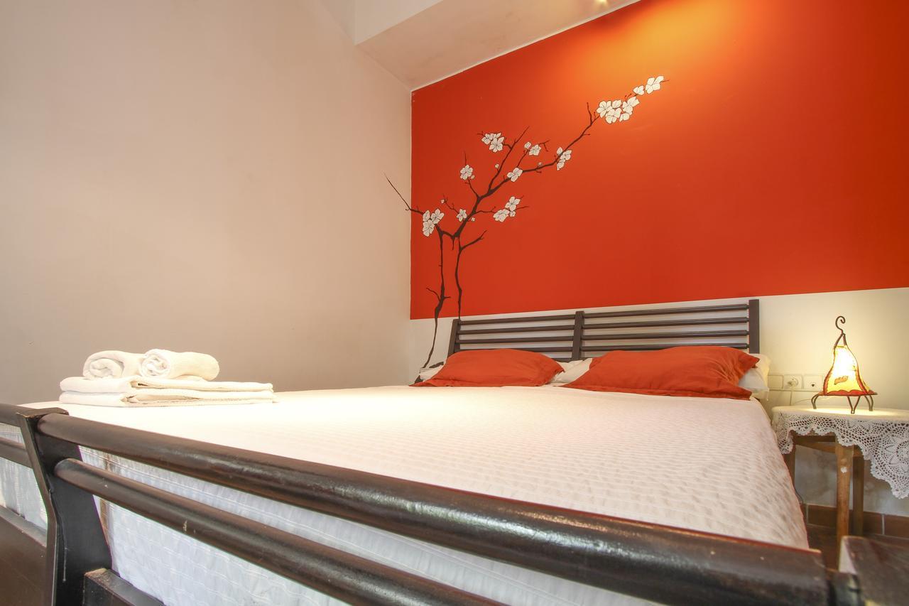 Hostal Las Acacias Малага Екстер'єр фото